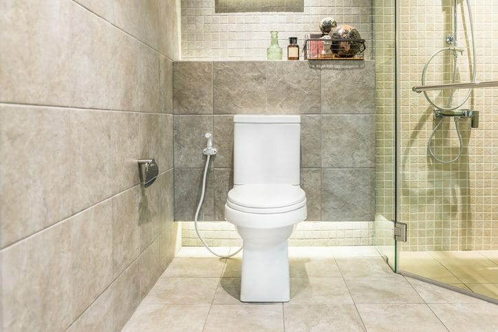 トイレの床をタイルに張替えリフォームするメリットとデメリットは？